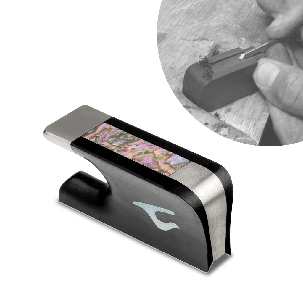 NAOMI                                                                                                                           Bow Pattern Cupronickel Mounted Cello Bow Frog