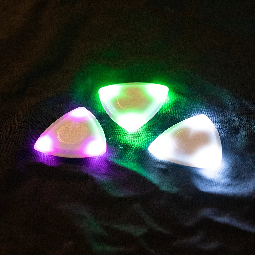 NAOMI 3 Colors Guitar Picks 1.0mm/0.8mm/0.6mm Thickness Plastic w/ High-sensitivity LED Light