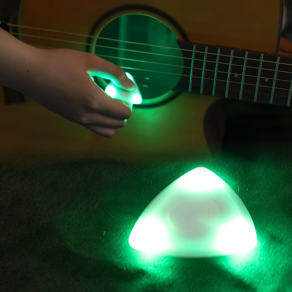 NAOMI 3 Colors Guitar Picks 1.0mm/0.8mm/0.6mm Thickness Plastic w/ High-sensitivity LED Light